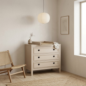 Born Lucky Hearts Commode