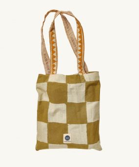 Doing Goods Checkmate Single Plaid in Tote Bag Sand