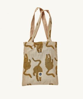 Doing Goods Powder Tiger Single Plaid in Tote Bag Pink