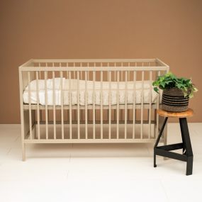 Bebies First Baby Bed Dicht Clay